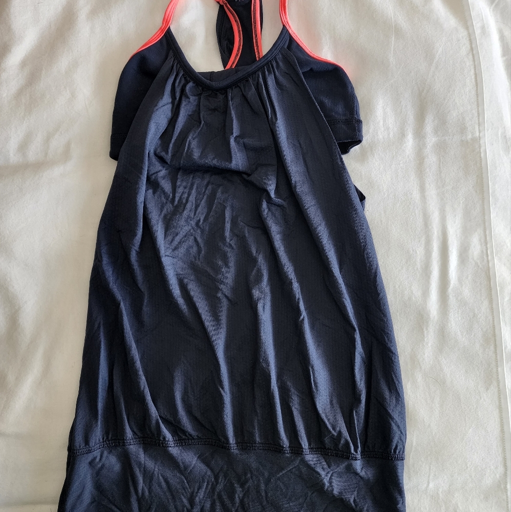 Lululemon Built-in Bra Rest Less Tank size 2 Navy/Orange strap, loose fit